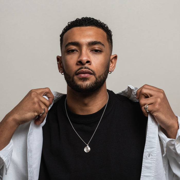 Dower & Hall Men's Disc & 5mm Blue Topaz Array Pendant