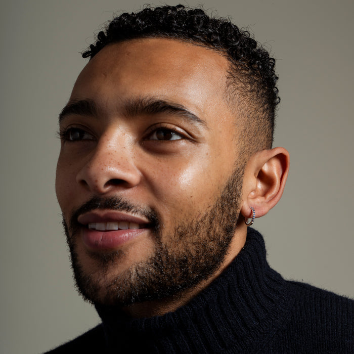 Dower & Hall Men's Single Blue Sapphire Lumiere Hoop