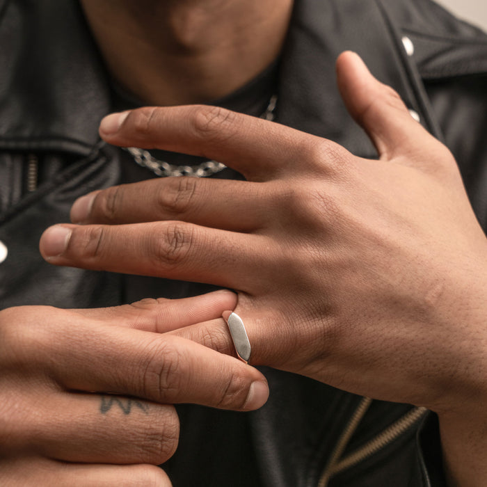 Dower & Hall Mens Long Pebble Signet Ring