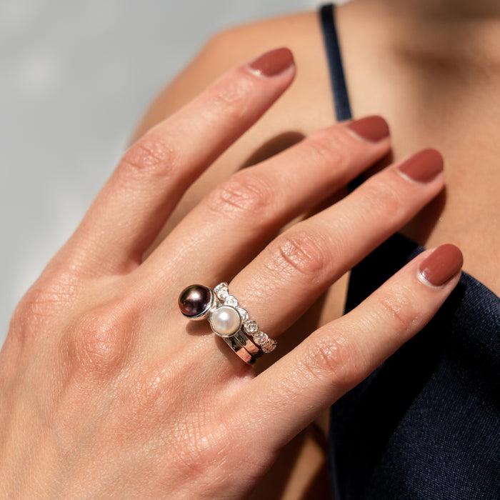 Dower & Hall Rosey Pearl Twinkle Stacking Rings