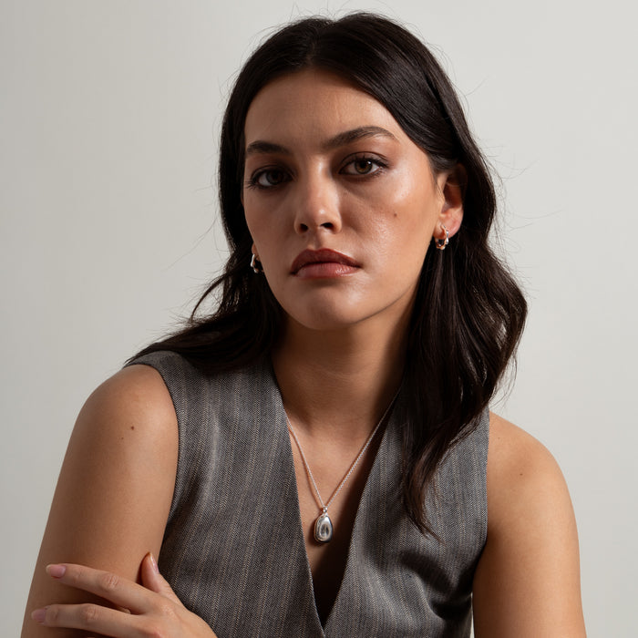 Dower & Hall Sculptural Pebble Locket