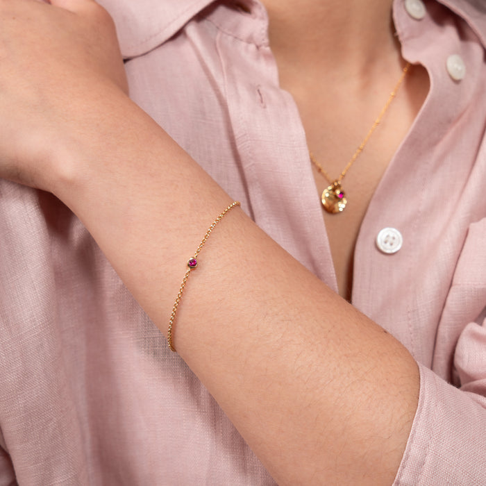 Dower & Hall Single Ruby Dewdrop Chain Bracelet