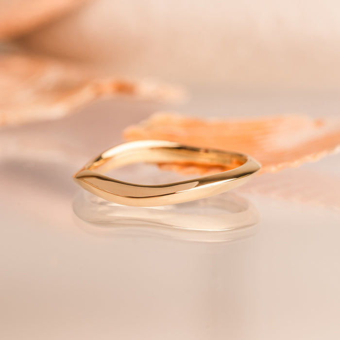 Dower & Hall Soft Ridged Undulating Band Ring