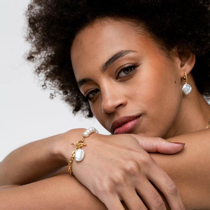 Dower & Hall Timeless Keshi Pearl Chain Bracelet