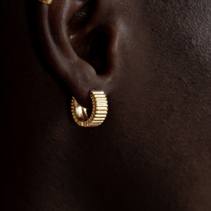 Dower & Hall Wide Humbug Huggie Hoops