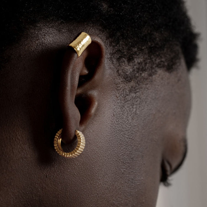 Dower & Hall Wide Humbug Huggie Hoops