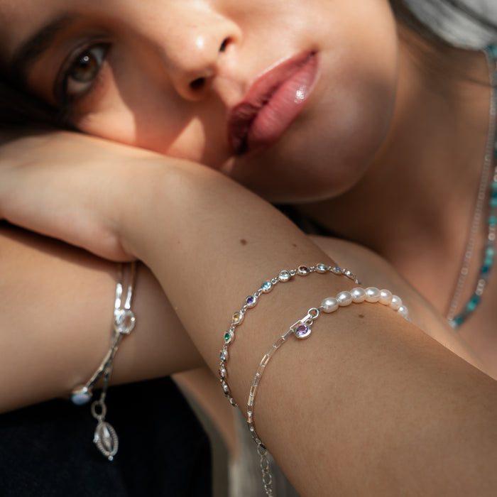 Dower & Hall Luna White Pearl Chain And Amethyst Drop Bracelet