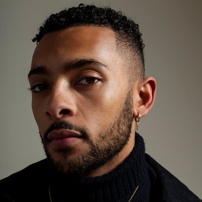 Dower & Hall Men's Single Hammered Raindrop Charm Story Hoop