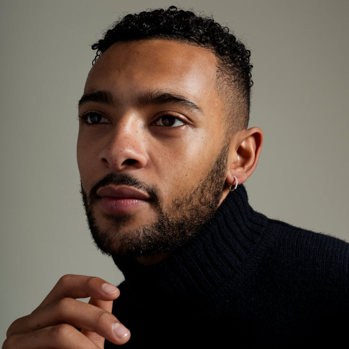 Dower & Hall Men's Single White Sapphire Lumiere Hoop