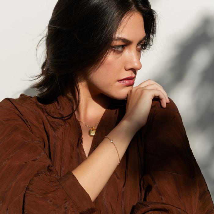 Dower & Hall Single White Sapphire Dewdrop Chain Bracelet