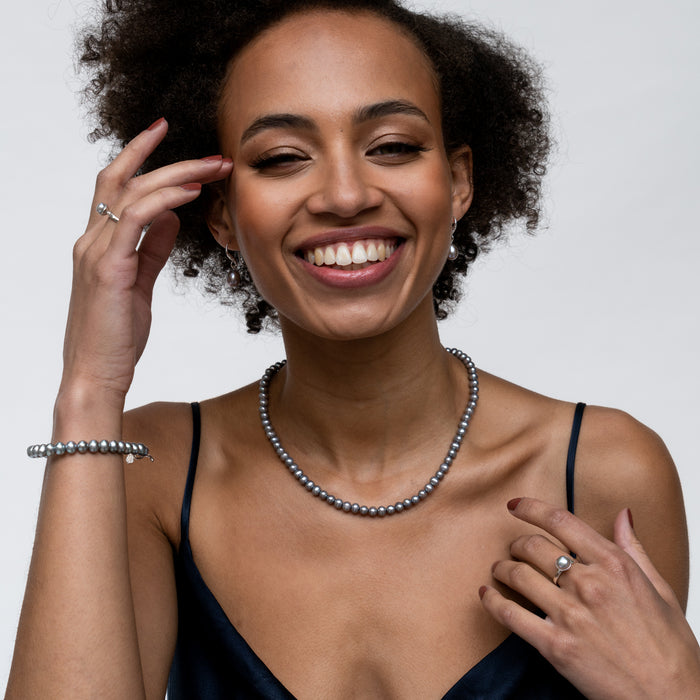 Dower & Hall Timeless Dove Grey Freshwater Pearl Bracelet
