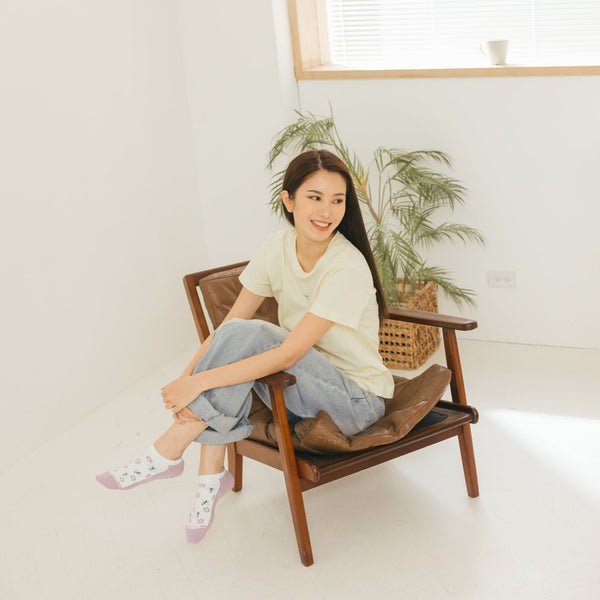 Dr. Motion Bee Daisies | Ankle Compression Socks For Women