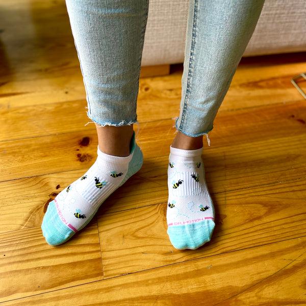 Dr. Motion Buzzing Bees | Ankle Compression Socks For Women