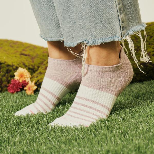 Dr. Motion Contrast Stripe | Ankle Compression Socks For Women