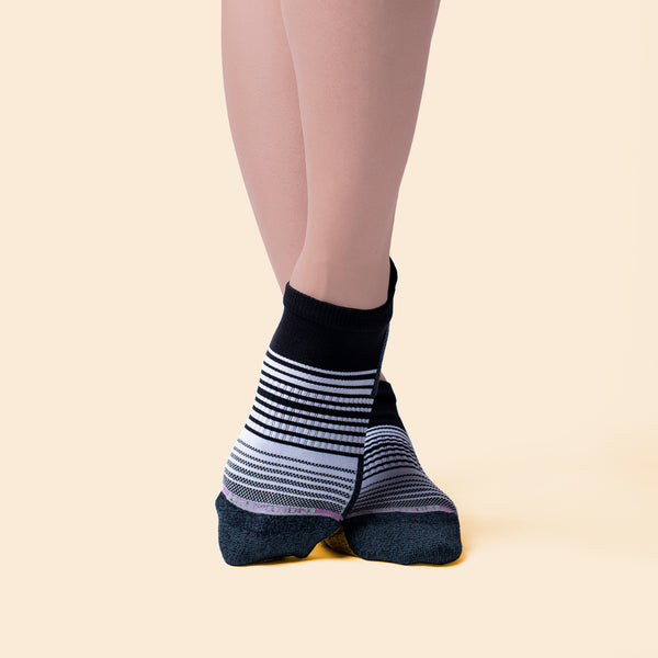 Dr. Motion Ombre Stripe | Ankle Compression Socks For Women