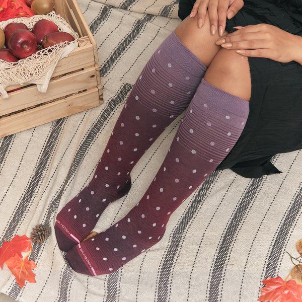 Dr. Motion Ombre With Dots | Knee-High Compression Socks For Women