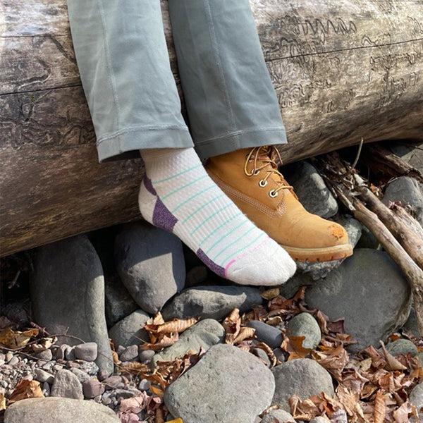 Dr. Motion Simple Stripe | Compression Outdoor Medium Weight Quarter For Women