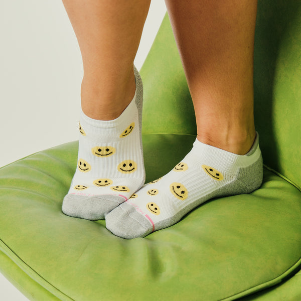 Dr. Motion Smiley Face | Ankle Compression Socks For Women
