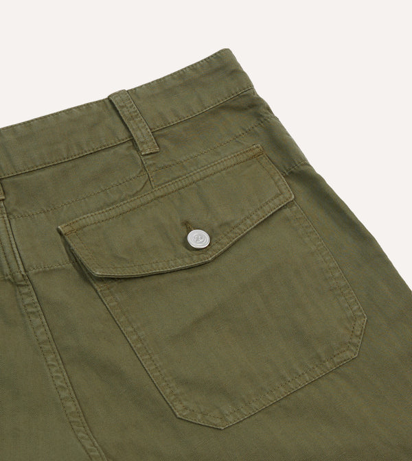 Drake's Olive Cotton-Linen Herringbone Fatigue Shorts