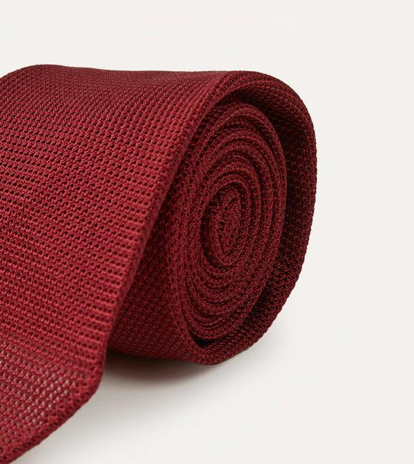 Drake's Red Fine Woven Grenadine Silk Hand Rolled Tie