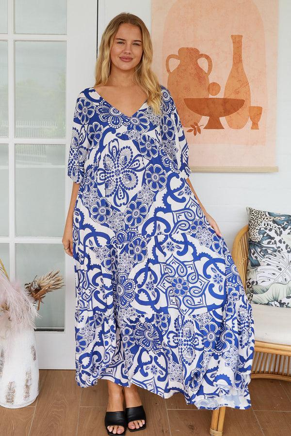 Dreamcatcher Bohemian Willow V-Neck Maxi Dress