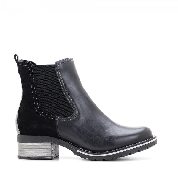 Dromedaris Kourtney Scrunched Leather Chelsea Boot