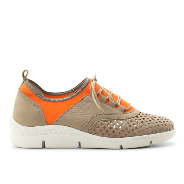 Dromedaris Valene Perforated Leather Comfort Shoe