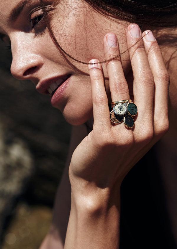 Dubini Emperor Rose Flip Ring