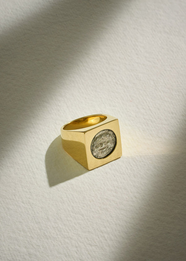 Dubini Gorgon Signet Ring