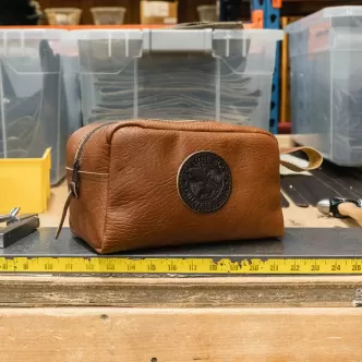 Duluth Pack SKU: LB-398 Bison Leather Kit Bag