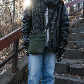 Duluth Pack SKU: B-5011 NEW Signature Crossbody Purse