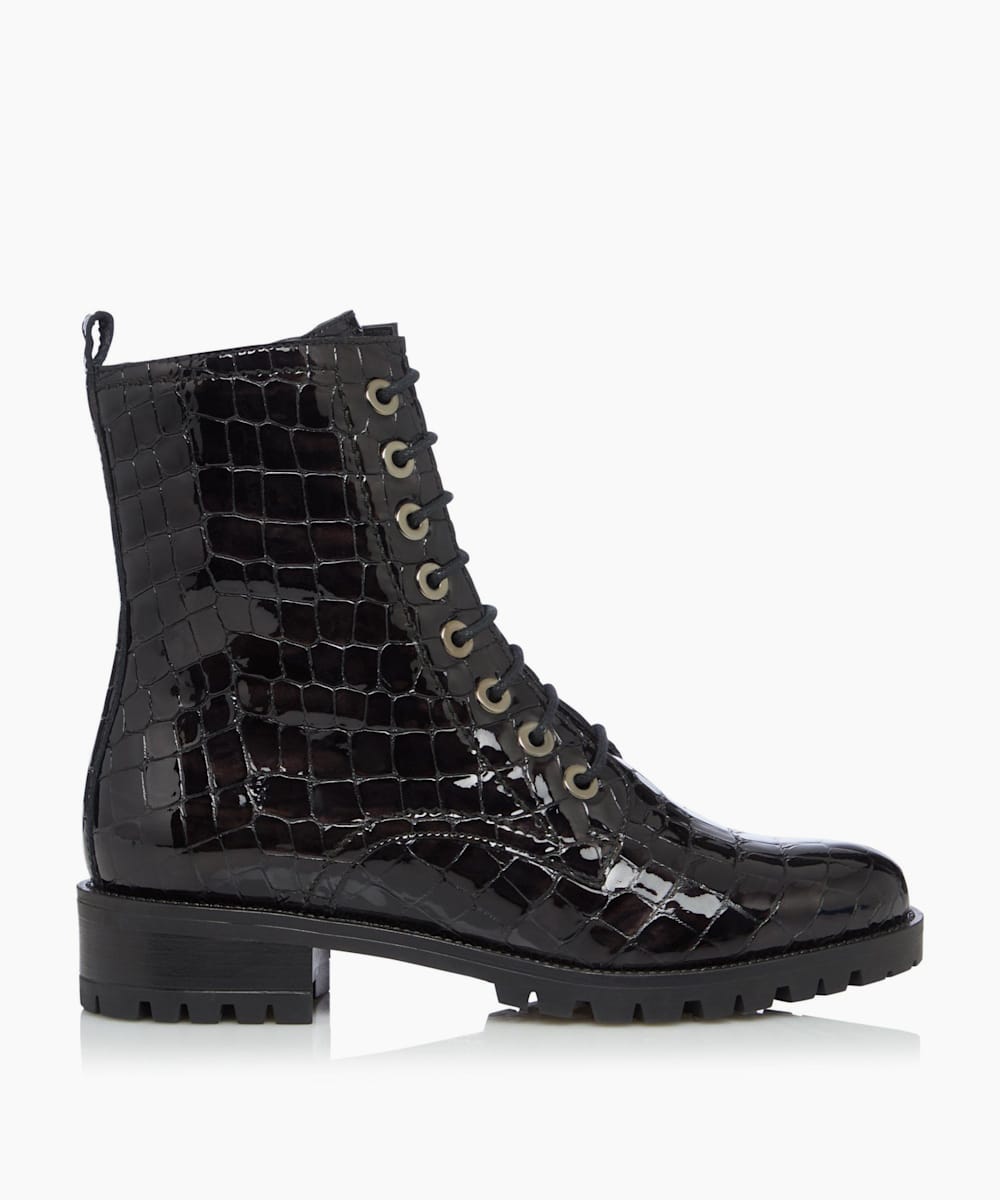 dune london Prestone - Black Cleated Sole Lace-Up Hiker Boots