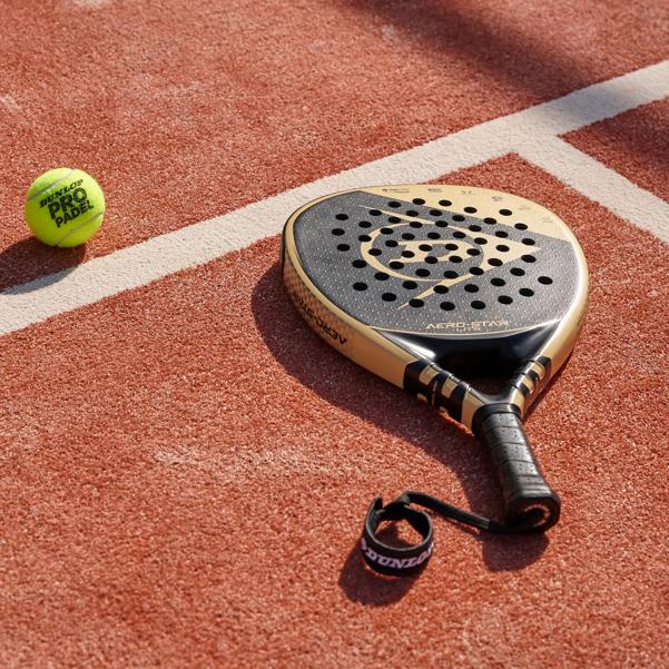 Dunlop Sports AEROSTAR LITE