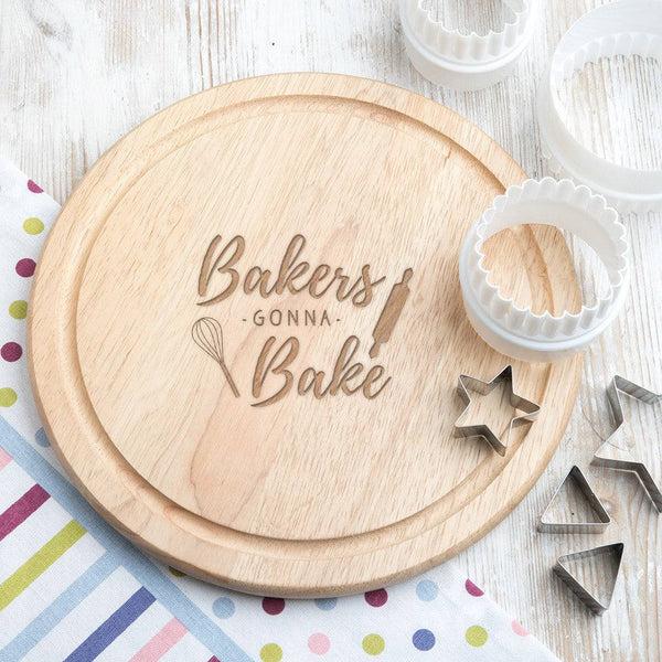 dust and things 'Bakers Gonna Bake' Round Chopping Board
