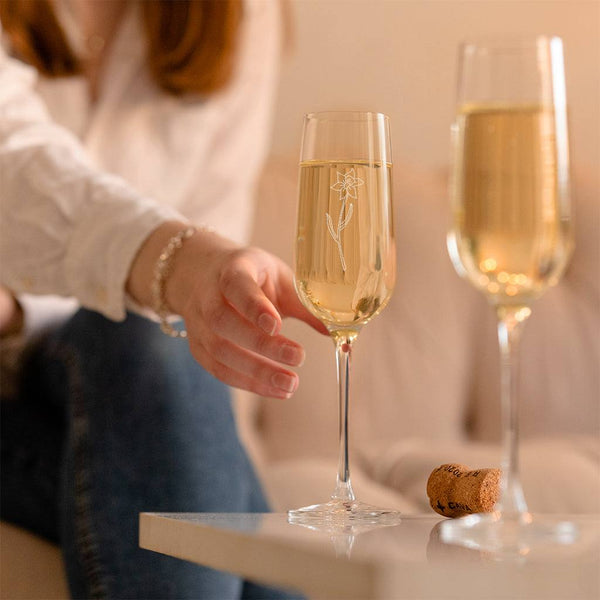 dust and things Birth Flower Champagne Flutes - Engraved Floral Champagne Glass