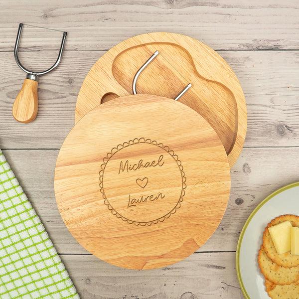 dust and things Personalised Heart Couples Cheese Board Set - Valentine's Day Gift for Her