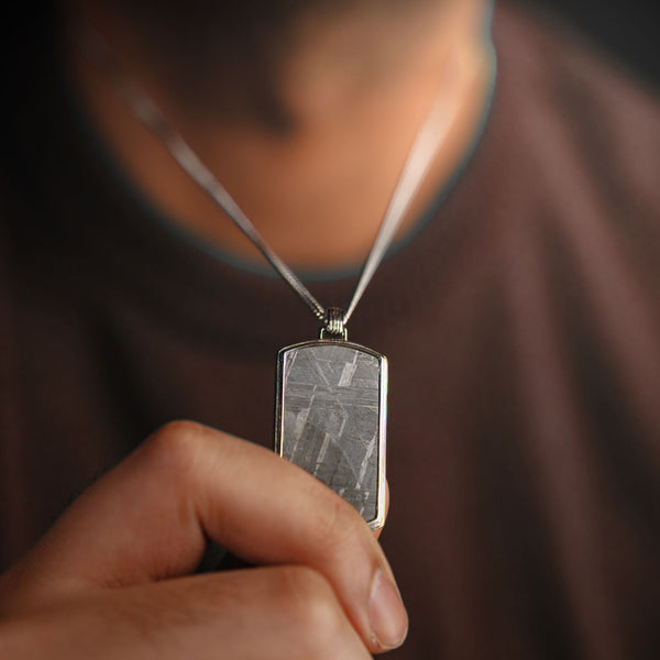 Duxot Vezeto Dog Tag Hazy Silver Meteorite