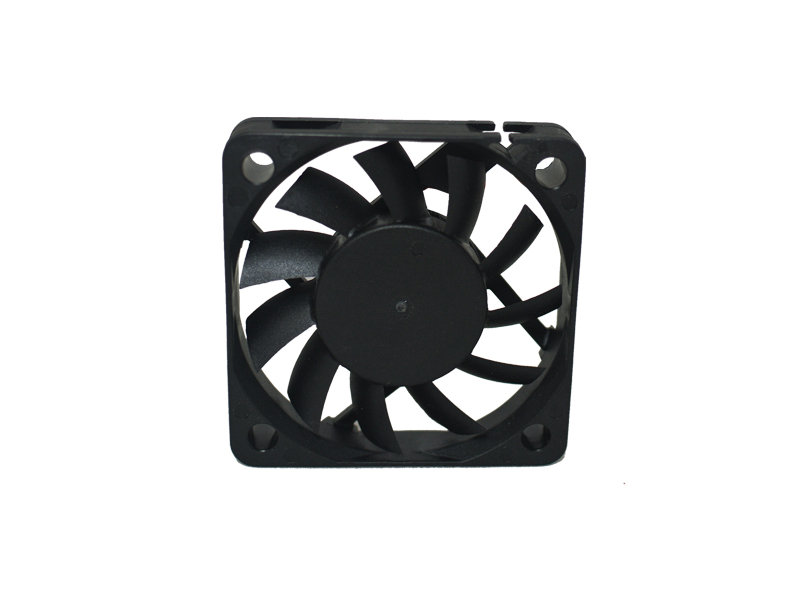 dynatron 50 x 50 x 10 mm DC Fan