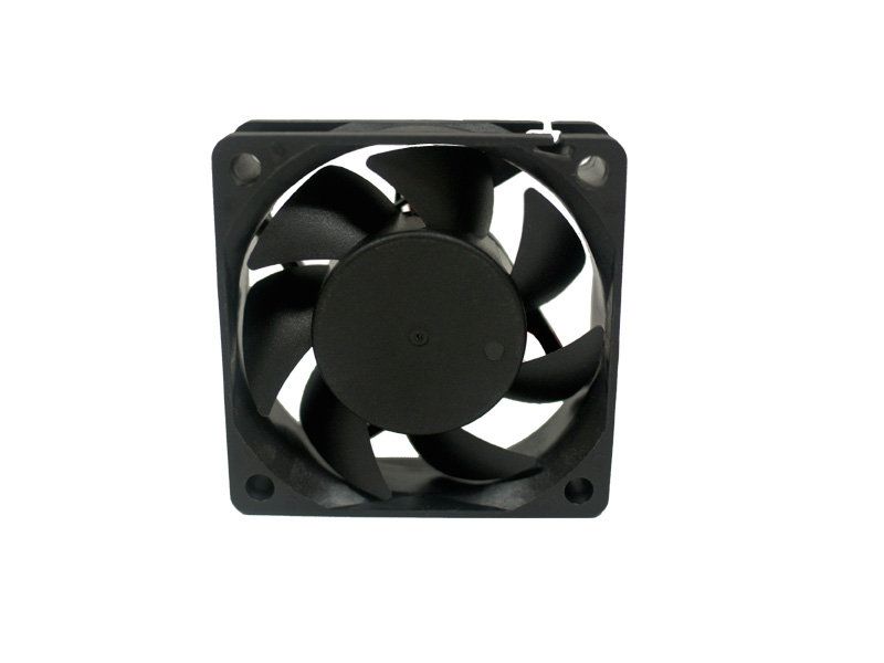 dynatron 60 x 60 x 20 mm DC Fan