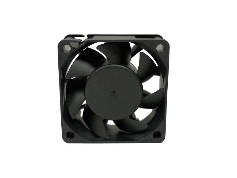 dynatron 60 x 60 x 25 mm DC Fan