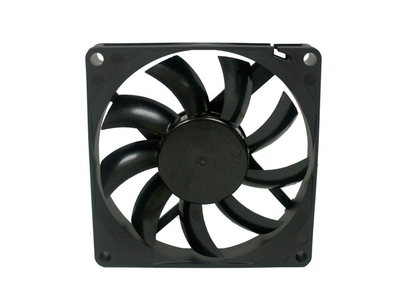 dynatron 80 x 80 x 15 mm DC Fan