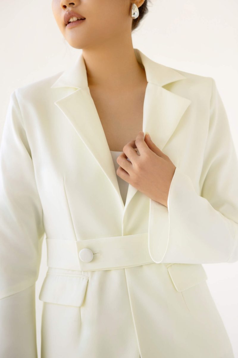 e vee Audrey Blazer With double button belt