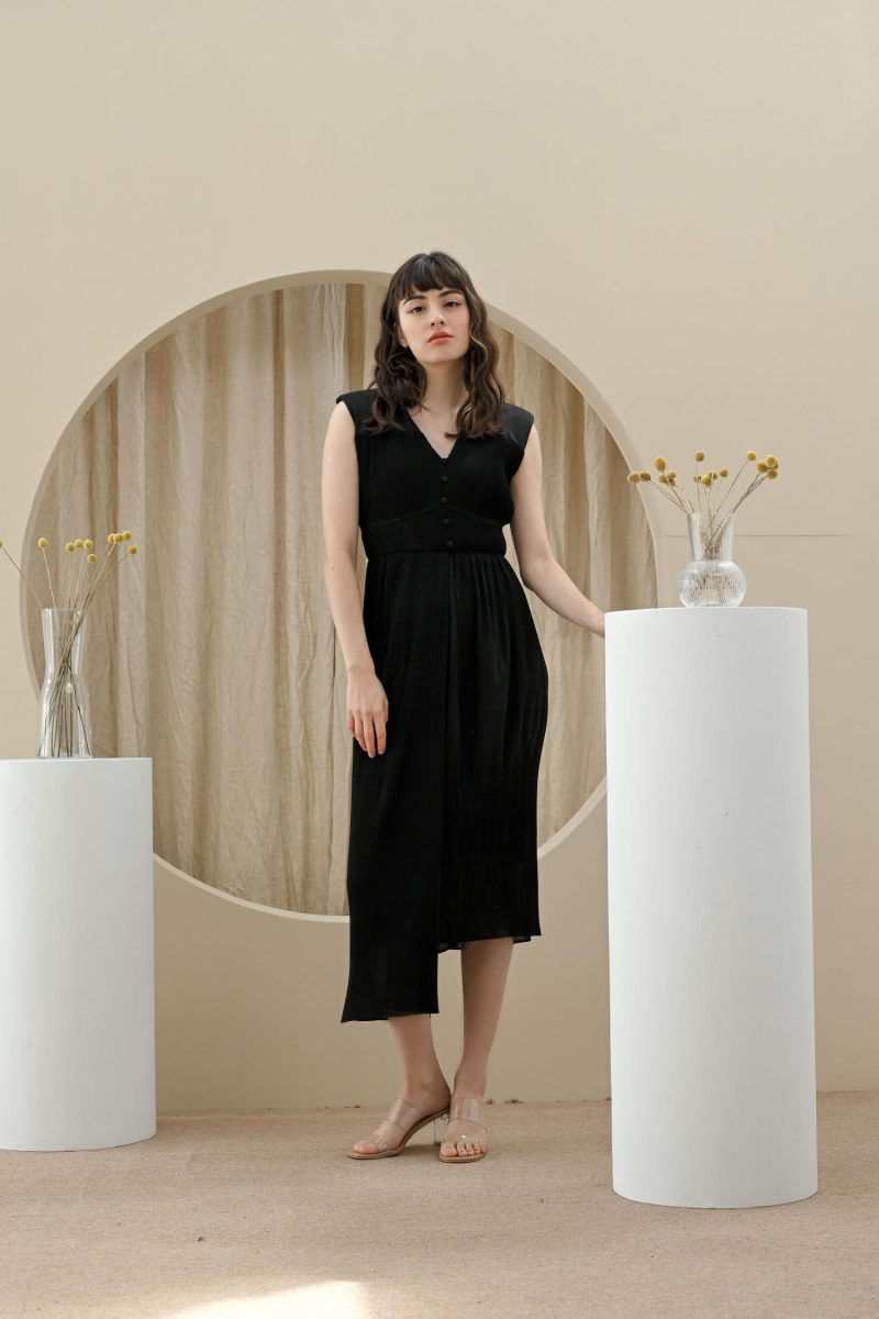 e vee Raanana Baby Pleats Chiffon Dress