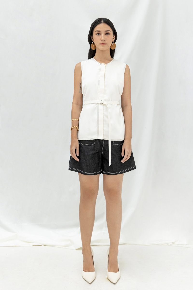 E Vee Two Holes In One Top