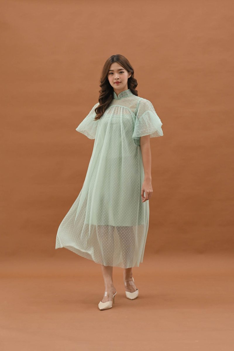E Vee Xin Yi Dress