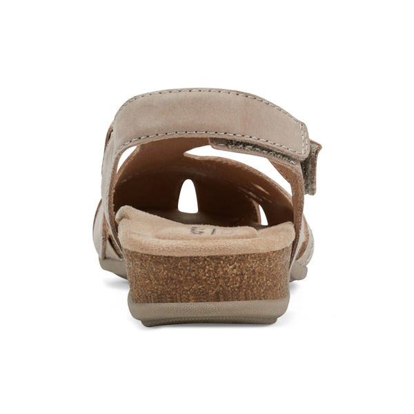 Earth Shoes Birdine Casual Round Toe Slip-on Sandals Ivory