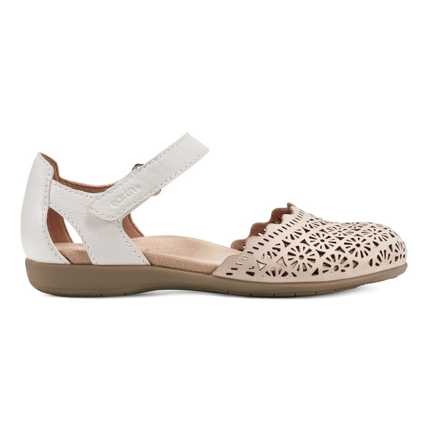 earth shoes Bronnie Casual Slip-On Perforated Sandals Light Natural