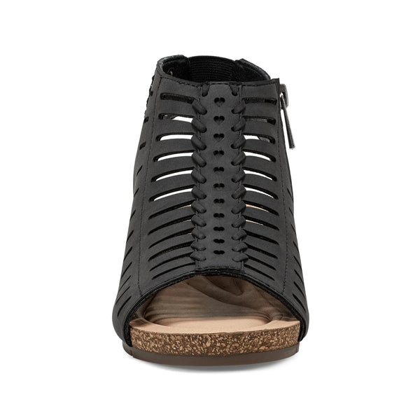 Earth Shoes Hana Round Toe Laser Cut Dress Sandals Black