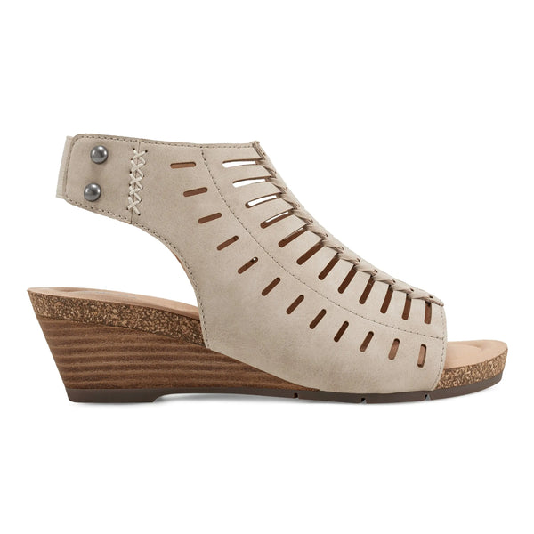 earth shoes Hana Round Toe Laser Cut Dress Sandals Light Natural