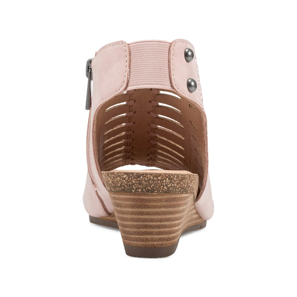 Earth Shoes Hana Round Toe Laser Cut Dress Sandals Light Pink